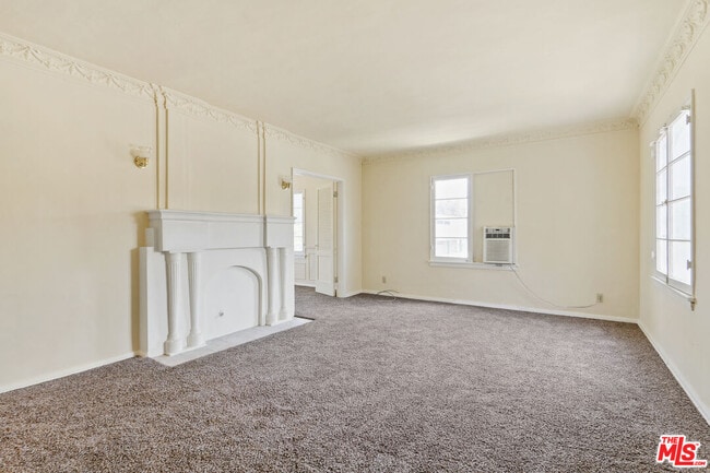 Building Photo - 3301 Stocker St W