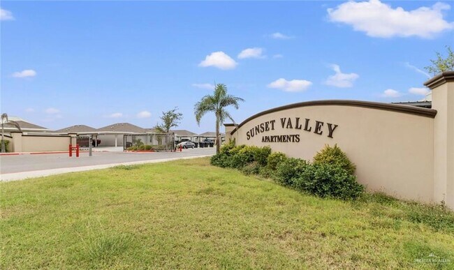 Building Photo - 1000 Kentucky St