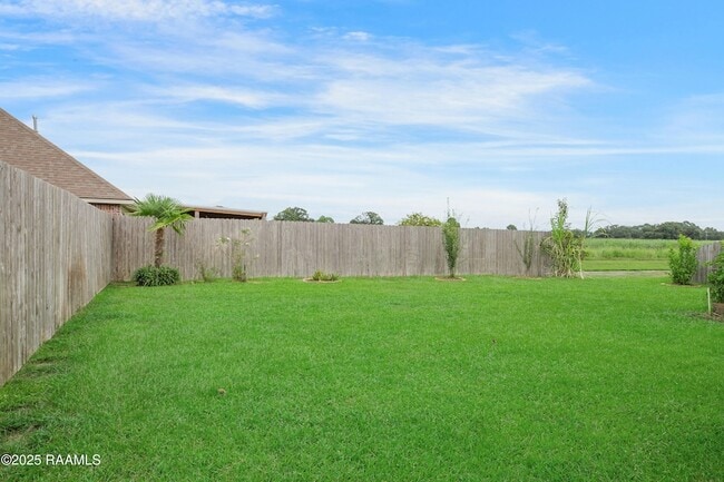 Building Photo - 132 Timber Edge Dr