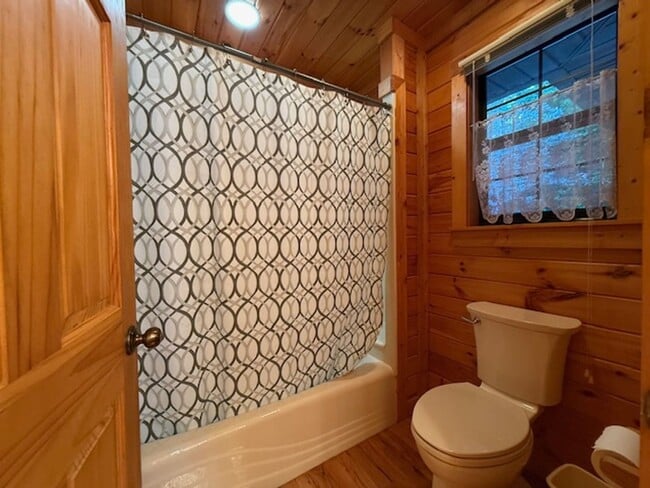 Building Photo - 3850 Ravens Den Way