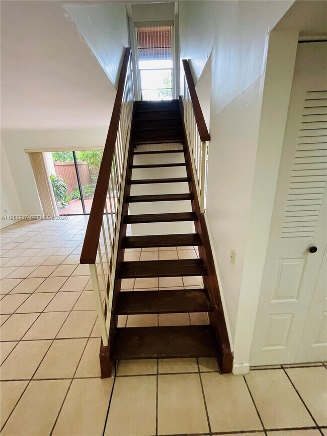 Building Photo - 6425 SW 116th Pl