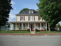 Building Photo - 106 Depot St