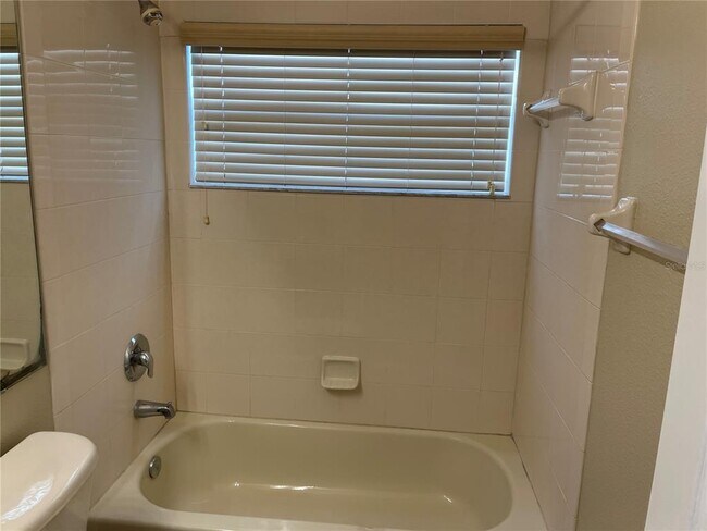 Building Photo - 3143 Lindera Dr