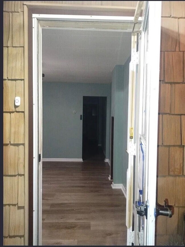 Building Photo - 444 Stone St