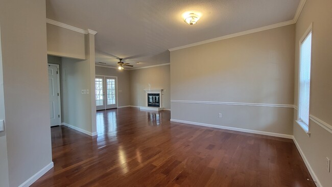 Building Photo - 24 Chipmunk Court