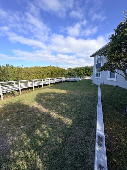 Building Photo - 4870 S Atlantic Ave