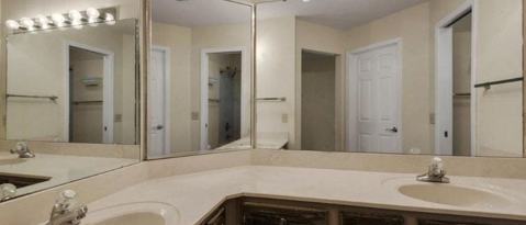 Building Photo - 2014 Mistral Ln E