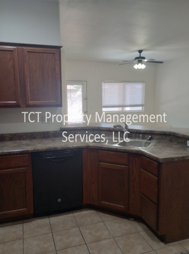 Building Photo - Coldwater Springs 4 Bed/2 Bath Home For You!