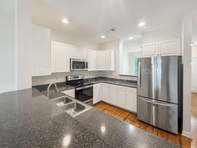 Building Photo - 2909 Sweetleaf Ln