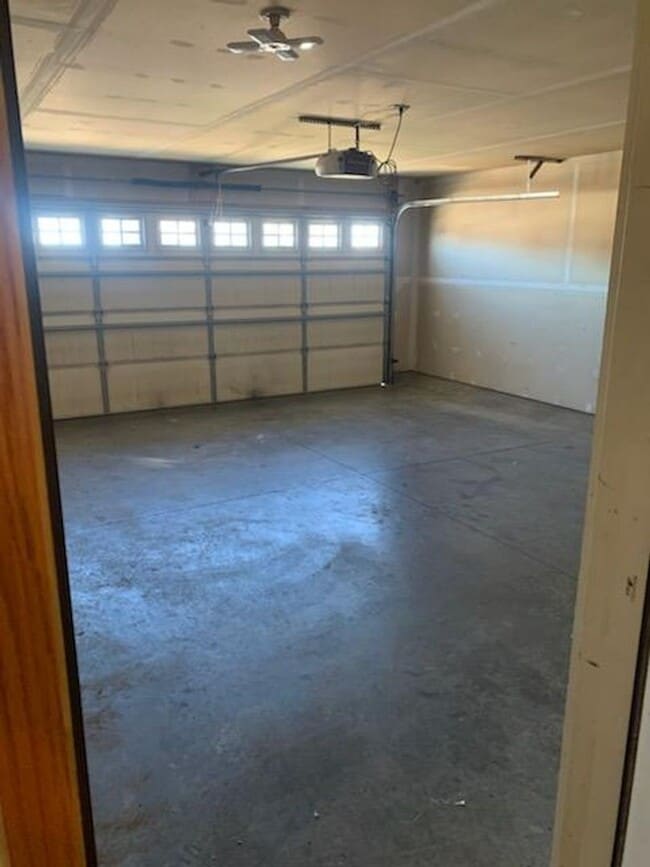 Building Photo - $1700 - 3 Bedroom, 2 Bathroom Townhome - Garage and Large Yard!