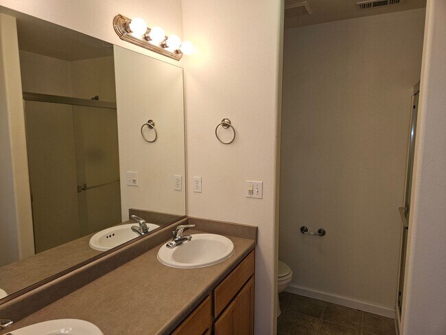 Building Photo - 1278 Mighty Oak Ln