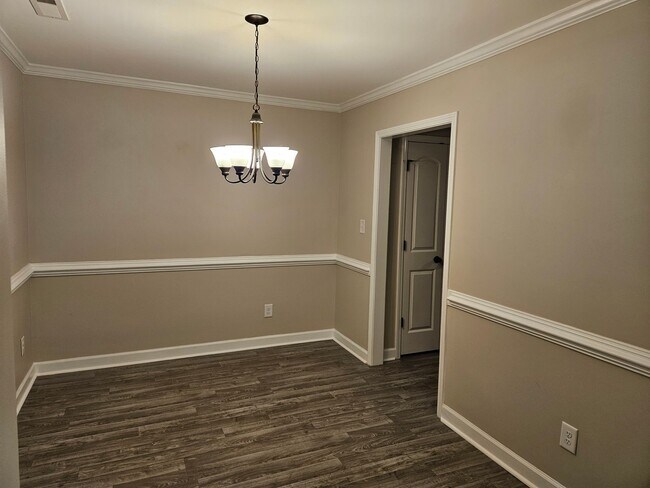 Building Photo - Charming 3-bedroom, 2-bathroom unfurnished home - No HOA - Sneads Ferry