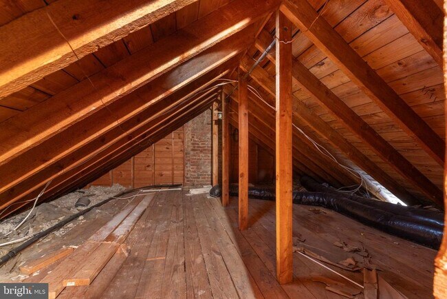 Building Photo - 3207 Circle Hill Rd