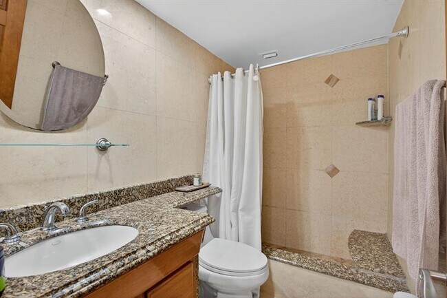 Building Photo - 2671 S Course Dr