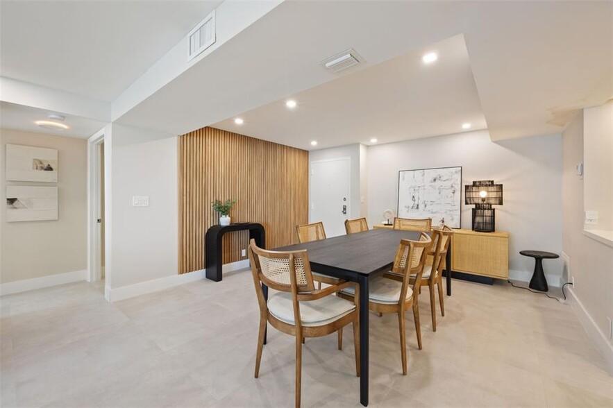 Building Photo - 3500 Galt Ocean Dr