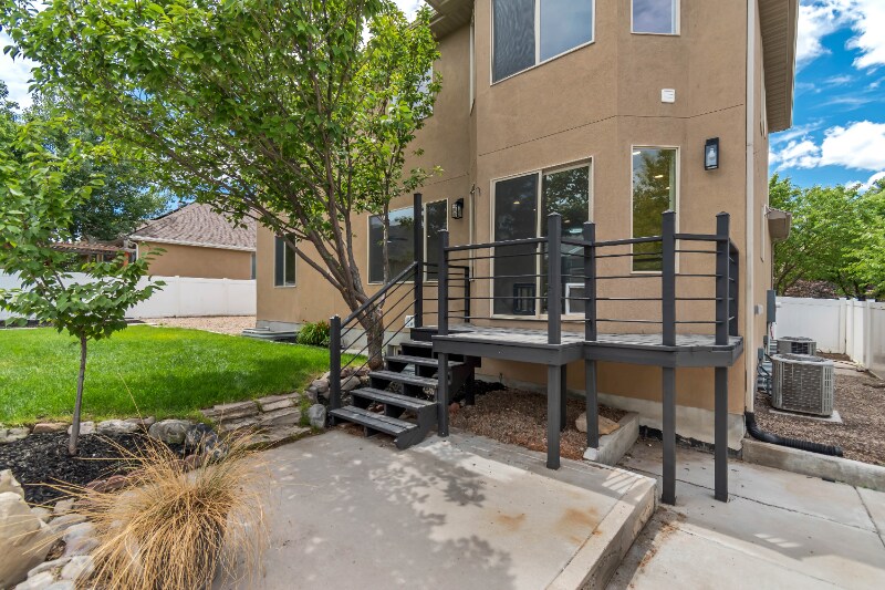 Building Photo - 13749 Crimson Patch Way