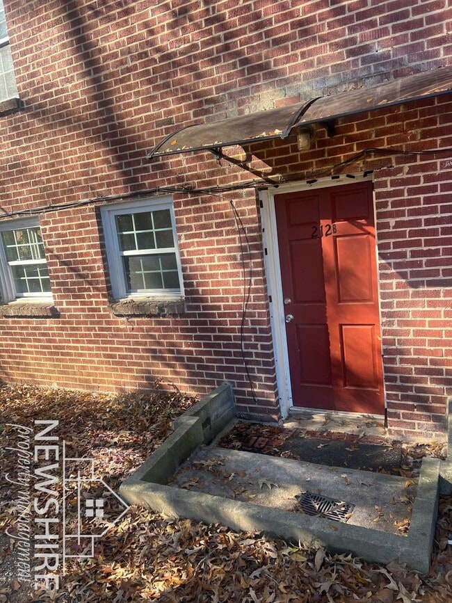 Building Photo - 212-B Wood St