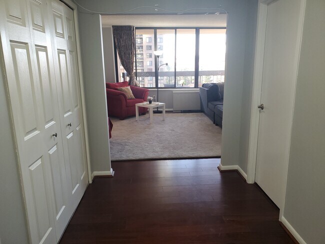 Building Photo - 3701 S George Mason Dr