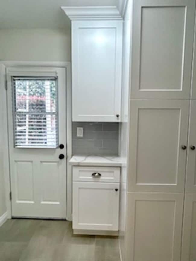 Building Photo - 9750 Newman St