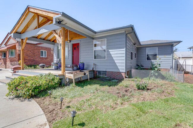 Building Photo - 1187 Emporia St