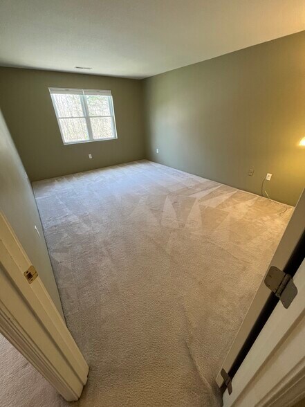 2nd Bedroom (level 3) - 9 Ann Dr