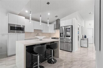 Building Photo - 8842 SW 215th Ln