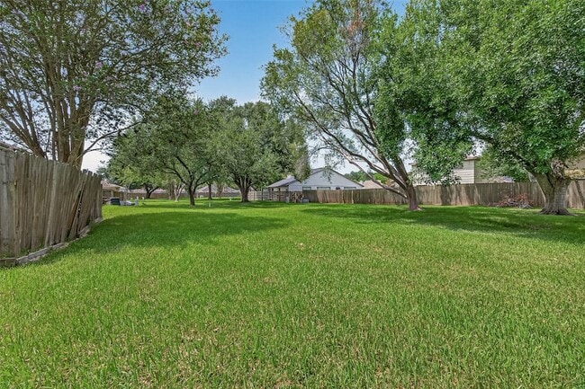Building Photo - 2523 Creekway Cir