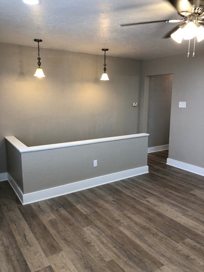 Building Photo - *******2-bed/1-bath COMPLETELY RENOVATED HOME FOR RENT in Bridgeville!*****