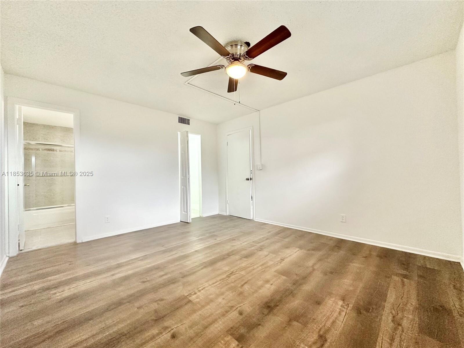 Building Photo - 7900 Fairview Dr