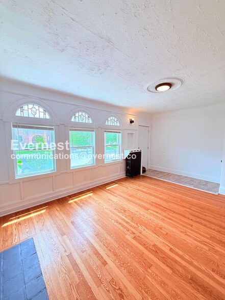 Building Photo - 3824 Tyler St