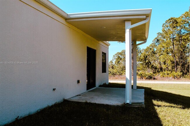 Building Photo - 674 Windermere Dr