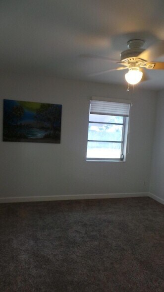 Building Photo - 370 Orange Way