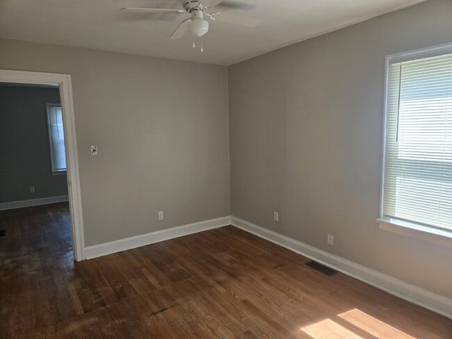 Building Photo - 1515 Huntoon Ave