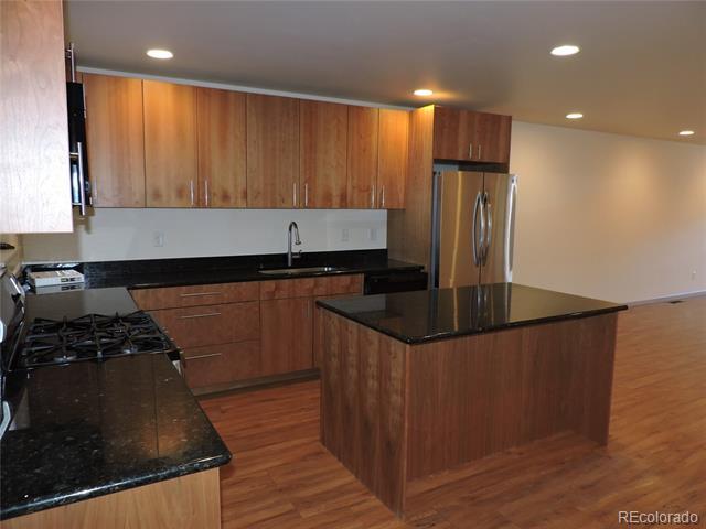 Building Photo - 106 Starbuck Cir