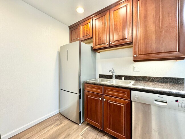 Building Photo - Beautiful 1Bd/1Ba Unit With An Upgraded Ba...