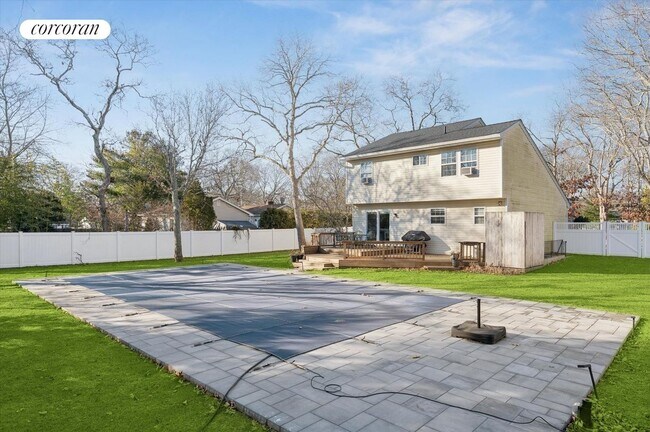 Building Photo - 7 Huckleberry Ln