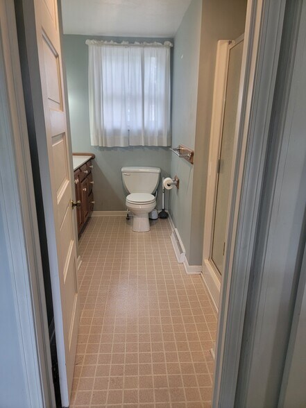 Bathroom - 134 W Spruce St