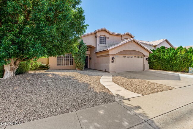 Building Photo - 3013 E Bighorn Ave