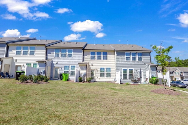 Building Photo - 1364 Scholar Dr