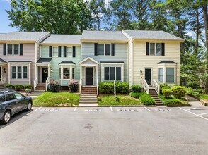 Building Photo - Updated and Adorable!  2 Bedroom Townhome in N/E Raleigh near REX, Glenwood, & Crabtree - Pet Fri...