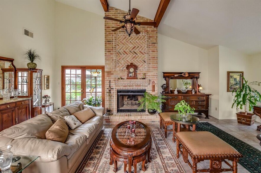 Building Photo - 12722 Cypress Pass Loop E