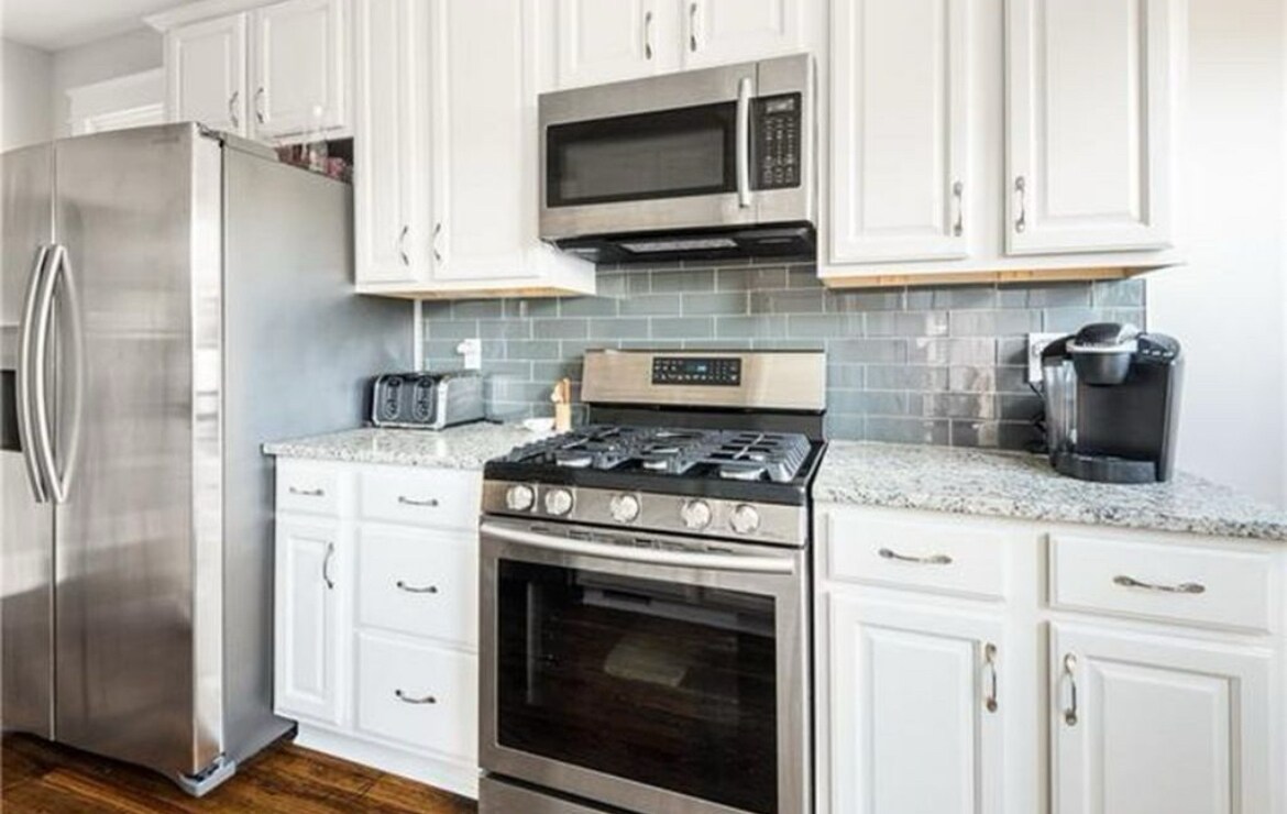 Building Photo - 605 N 37th St