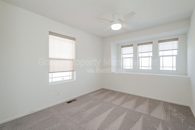 Building Photo - 1131 Anker Dr