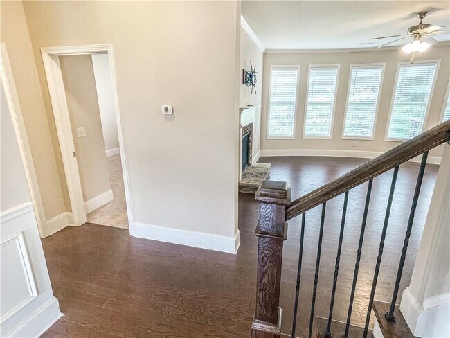 Building Photo - 5840 Zelkova Dr