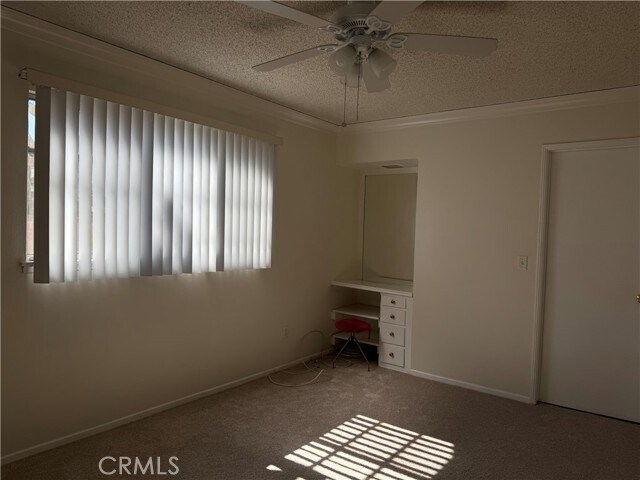 Building Photo - 11543 Swinton Ave