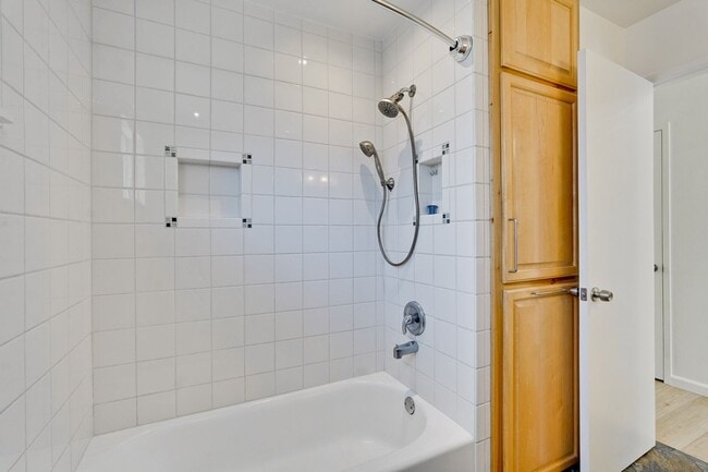 Building Photo - Welcome to this Beautifully Updated 3 Bed ...