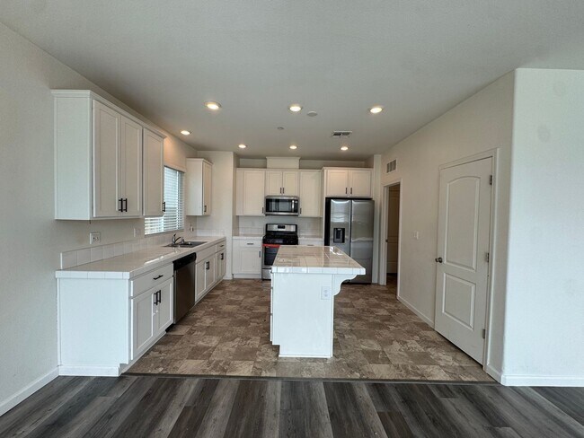 Building Photo - 3602 Hawks Peak Dr