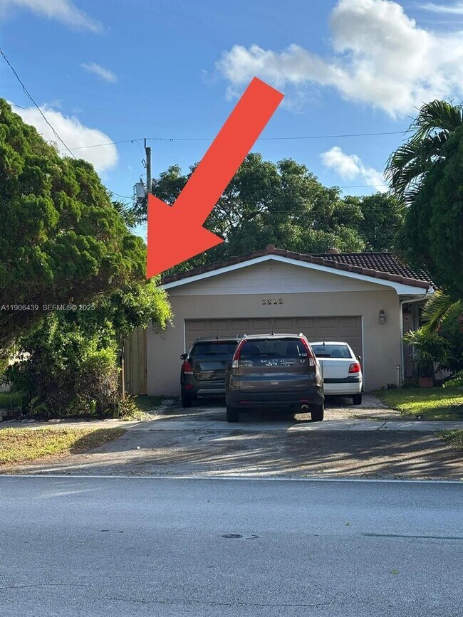 Building Photo - 8635 SW 102nd Ave