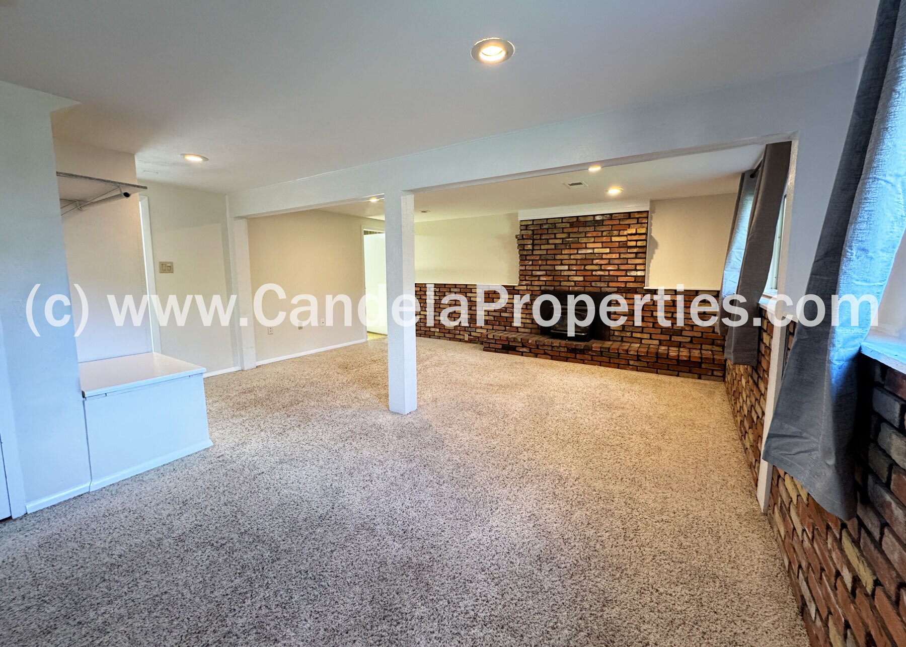 Building Photo - 1021 Adams Dr