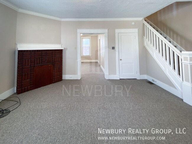 Building Photo - 317 Wilson Ave